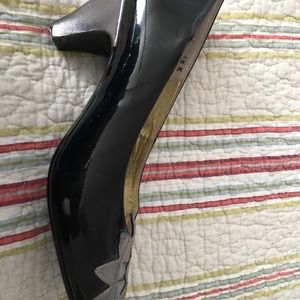 Vintage size 4 1/2 shoes